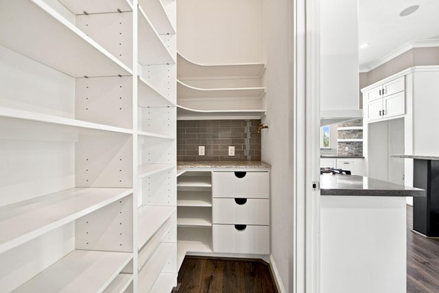 6515 Kodes Clay Court, Spring, TX 77379