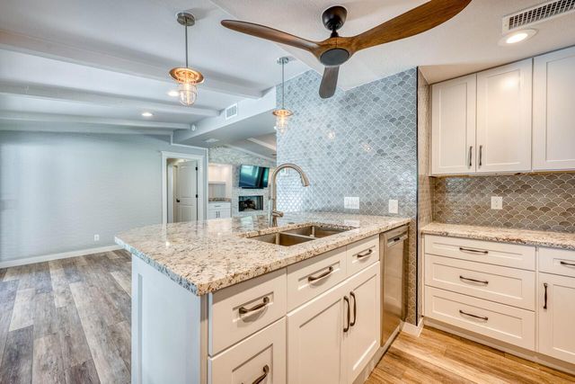 106 Pebble CIR, Buchanan Dam, TX 78609