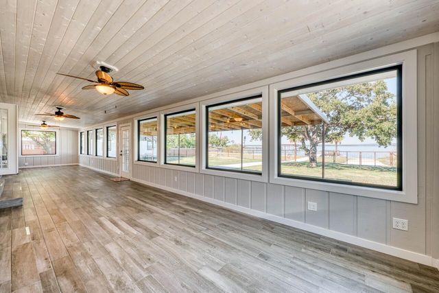 106 Pebble CIR, Buchanan Dam, TX 78609