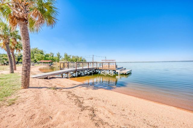106 Pebble CIR, Buchanan Dam, TX 78609