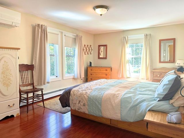 1 Pigeon Hill Ct 1, Rockport, MA 01966