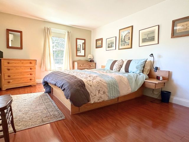 1 Pigeon Hill Ct 1, Rockport, MA 01966