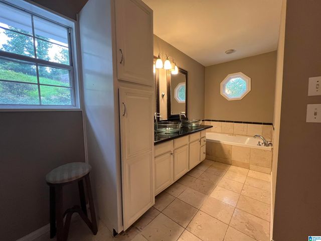 1633 SUNSET DRIVE, Birmingham, AL 35216