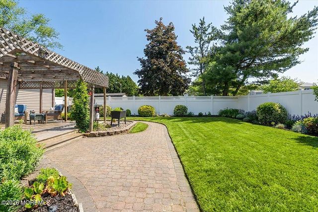 1800 Fairfield Street, Toms River, NJ 08757