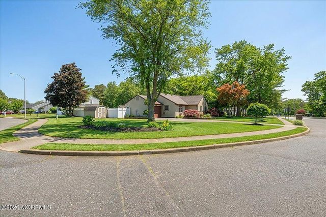 1800 Fairfield Street, Toms River, NJ 08757