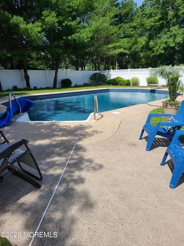 1800 Fairfield Street, Toms River, NJ 08757