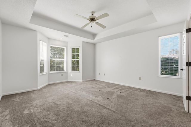 3943 Lochview Dr., Myrtle Beach, SC 29588