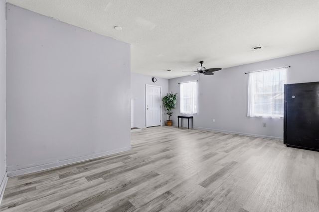 3943 Lochview Dr., Myrtle Beach, SC 29588