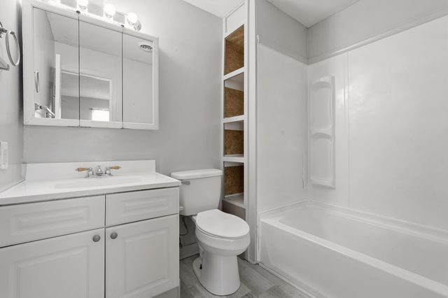 3943 Lochview Dr., Myrtle Beach, SC 29588