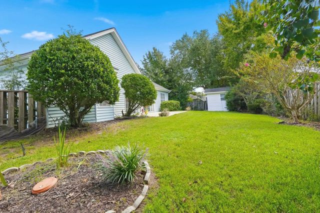3943 Lochview Dr., Myrtle Beach, SC 29588