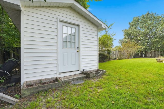 3943 Lochview Dr., Myrtle Beach, SC 29588
