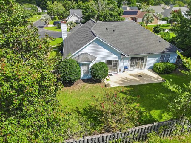 3943 Lochview Dr., Myrtle Beach, SC 29588