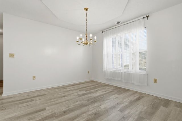 3943 Lochview Dr., Myrtle Beach, SC 29588
