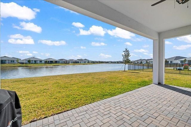 14236 SW Murney Way, Port St. Lucie, FL 34987