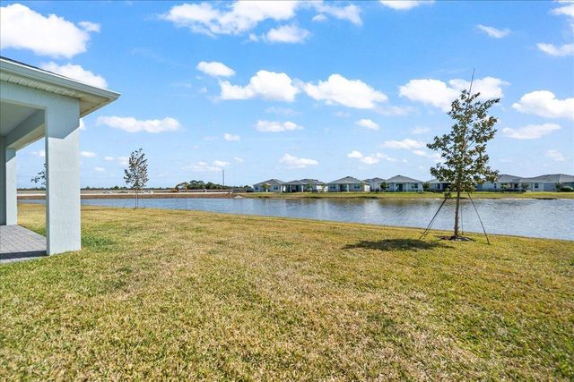 14236 SW Murney Way, Port St. Lucie, FL 34987