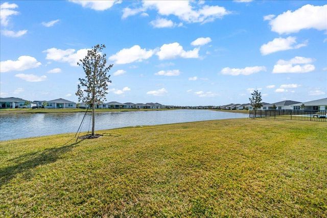 14236 SW Murney Way, Port St. Lucie, FL 34987