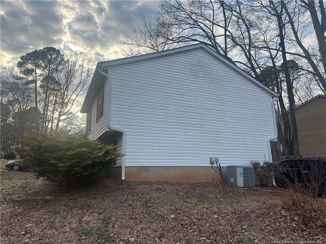 7121 Shellburne Drive, Raleigh, NC 27612