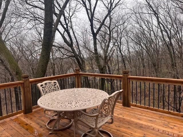 10200 Magnolia Lane, Parkville, MO 64152