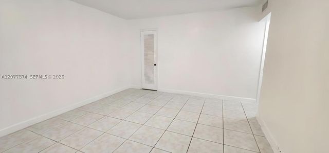1885 NE 121st St 16, North Miami, FL 33181