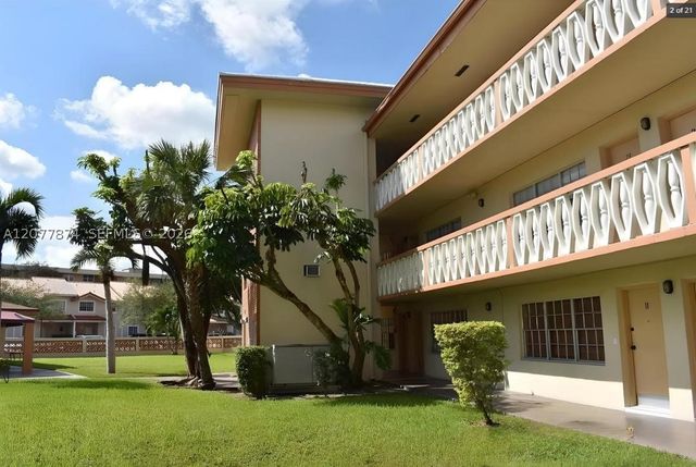 1885 NE 121st St 16, North Miami, FL 33181