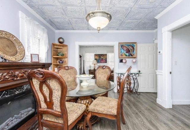 12 Quigley Avenue, Chelmsford, MA 01863
