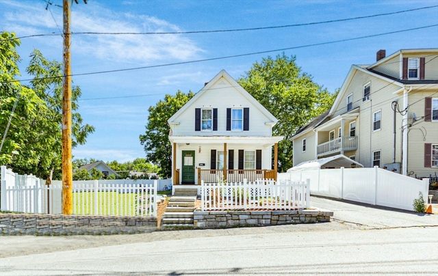 12 Quigley Avenue, Chelmsford, MA 01863