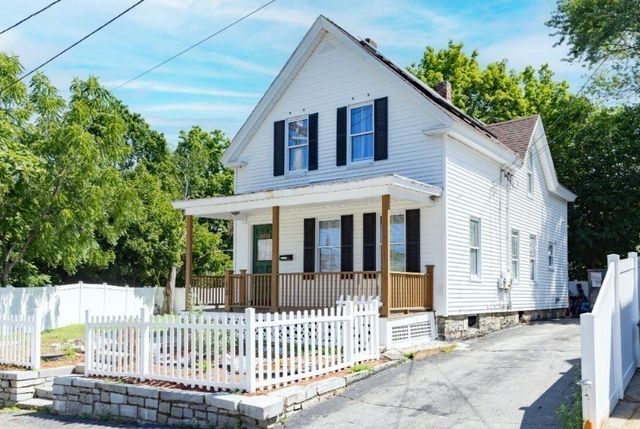 12 Quigley Avenue, Chelmsford, MA 01863
