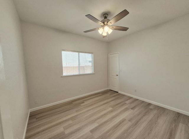 9128 N Recreation Avenue, Fresno, CA 93720