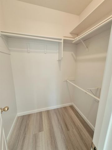 9128 N Recreation Avenue, Fresno, CA 93720