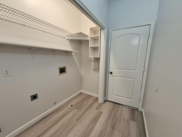 9128 N Recreation Avenue, Fresno, CA 93720