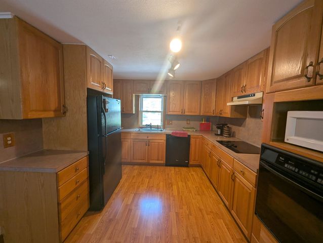 4967 Center, Au Gres, MI 48703