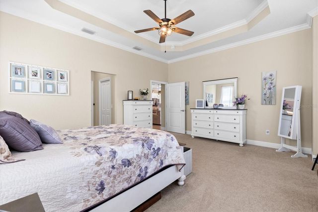 5105 JAREDS LANDING WAY, Oxford, FL 34484