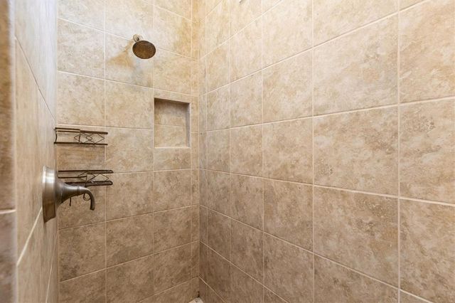 5105 JAREDS LANDING WAY, Oxford, FL 34484