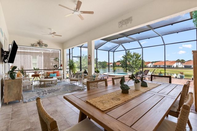 5105 JAREDS LANDING WAY, Oxford, FL 34484