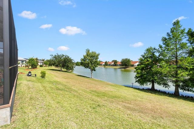 5105 JAREDS LANDING WAY, Oxford, FL 34484