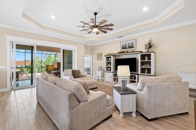 5105 JAREDS LANDING WAY, Oxford, FL 34484