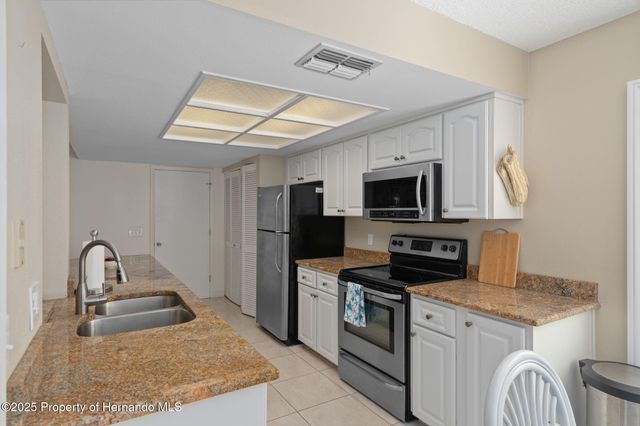 6147 Turnburry Court, Spring Hill, FL 34606