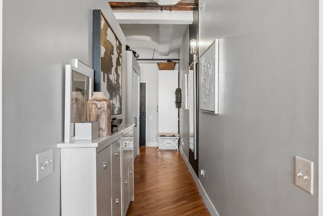 500 S Clinton Street 641, Chicago, IL 60607