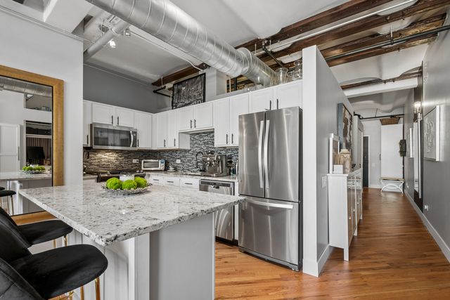 500 S Clinton Street 641, Chicago, IL 60607