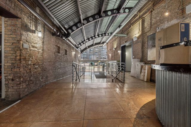 500 S Clinton Street 641, Chicago, IL 60607