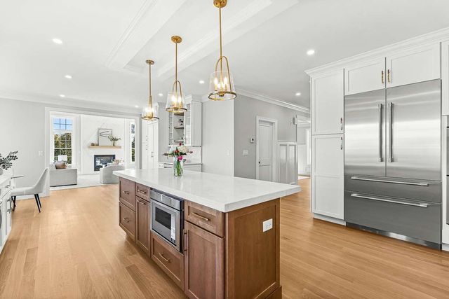 14 Liana Street, Woburn, MA 01801