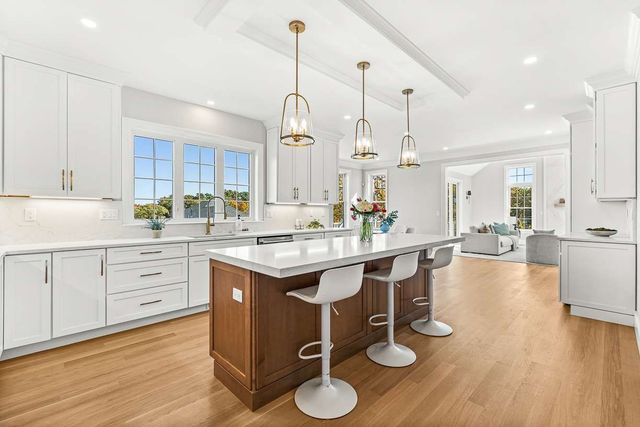 14 Liana Street, Woburn, MA 01801
