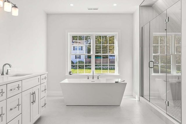 14 Liana Street, Woburn, MA 01801