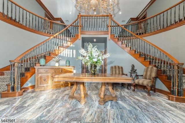 25 Wilshire Dr, Sparta Twp., NJ 07871