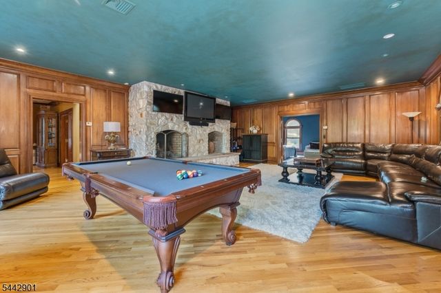 25 Wilshire Dr, Sparta Twp., NJ 07871