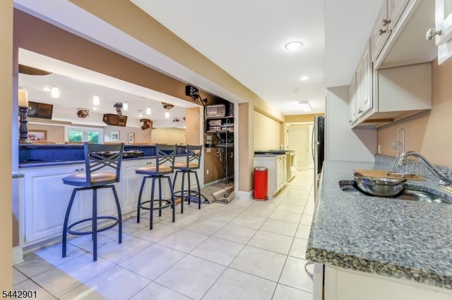 25 Wilshire Dr, Sparta Twp., NJ 07871