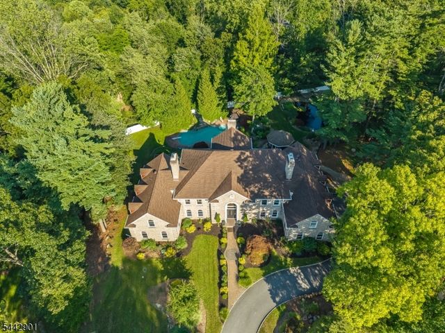 25 Wilshire Dr, Sparta Twp., NJ 07871