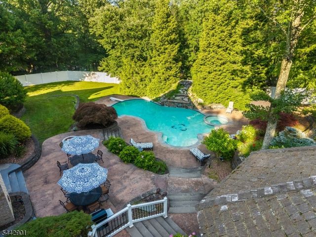 25 Wilshire Dr, Sparta Twp., NJ 07871
