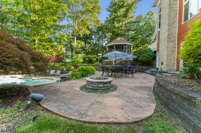 25 Wilshire Dr, Sparta Twp., NJ 07871