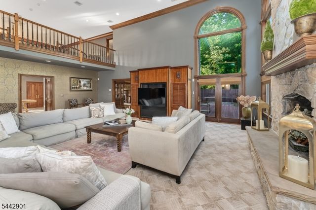 25 Wilshire Dr, Sparta Twp., NJ 07871
